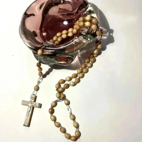 VINTAGE WOOD BEADS ROSARY - Picture 4 of 7